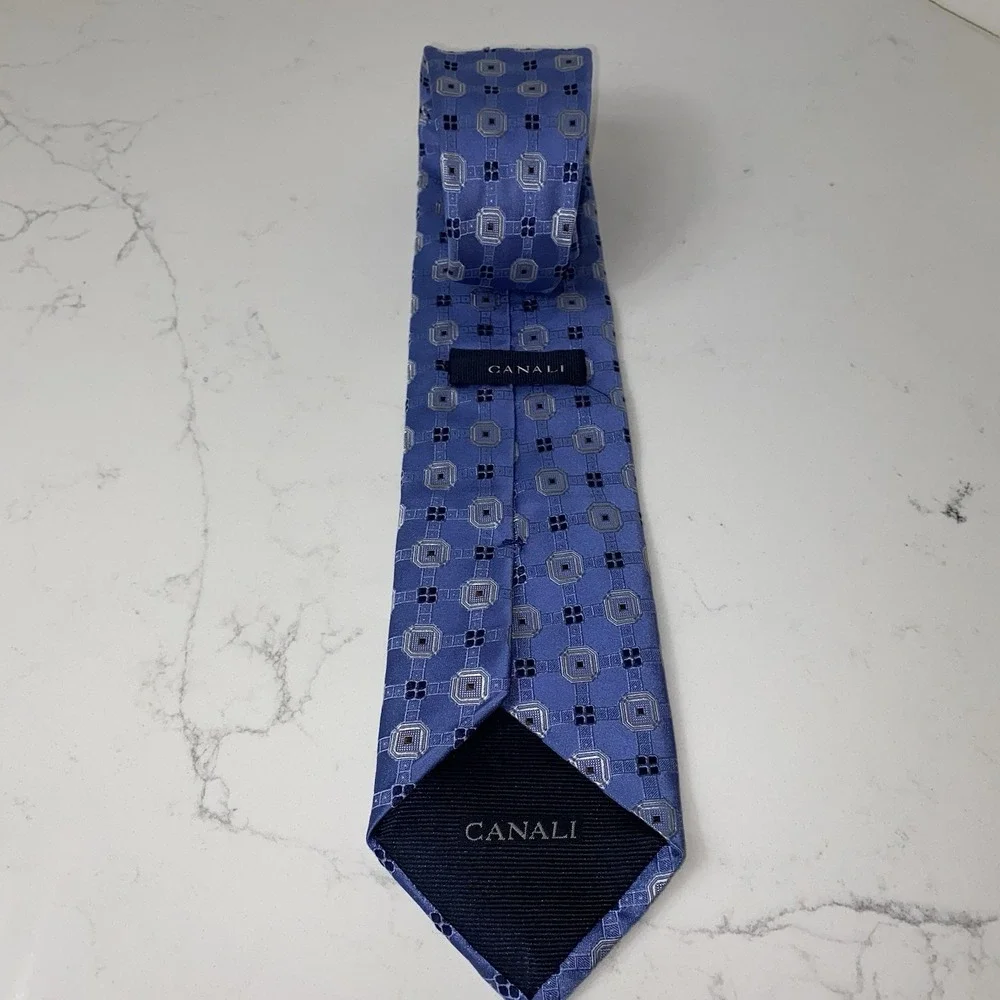 Canali 100% Silk Necktie Geometric Pattern Blue Luxury Preppy Made in Italy